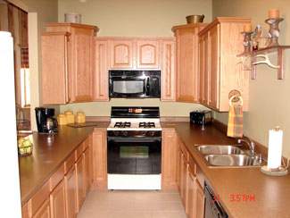 Full Kitchen -  Langham Outdoors Lodge building